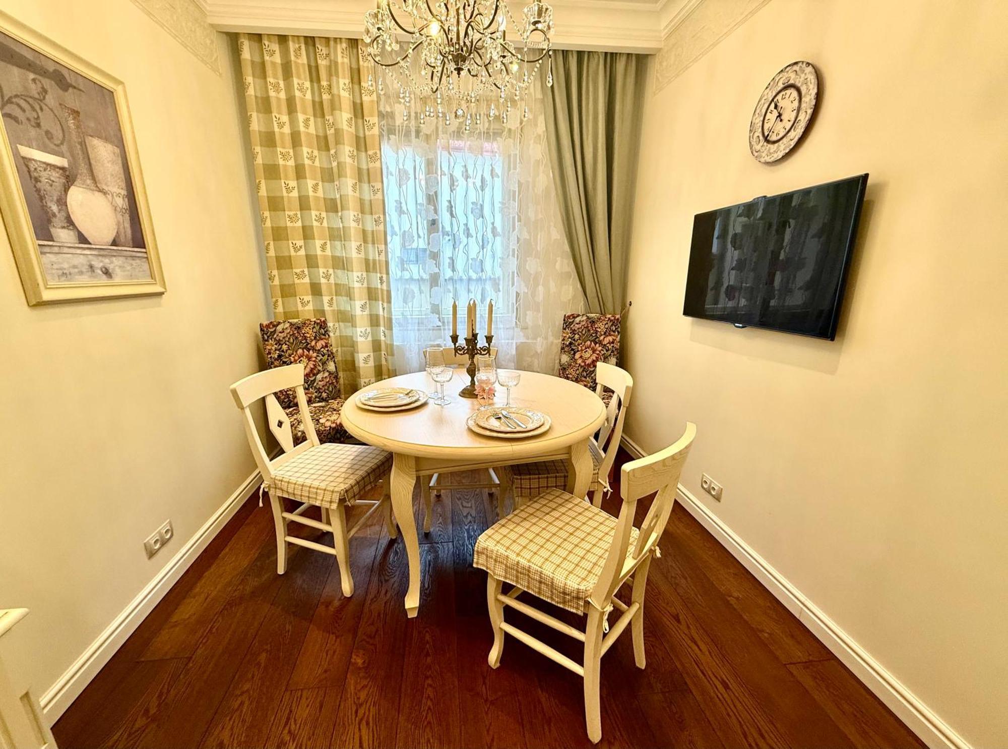 Unique Charles Bridge 2Bdr Apartment. Praha Bagian luar foto